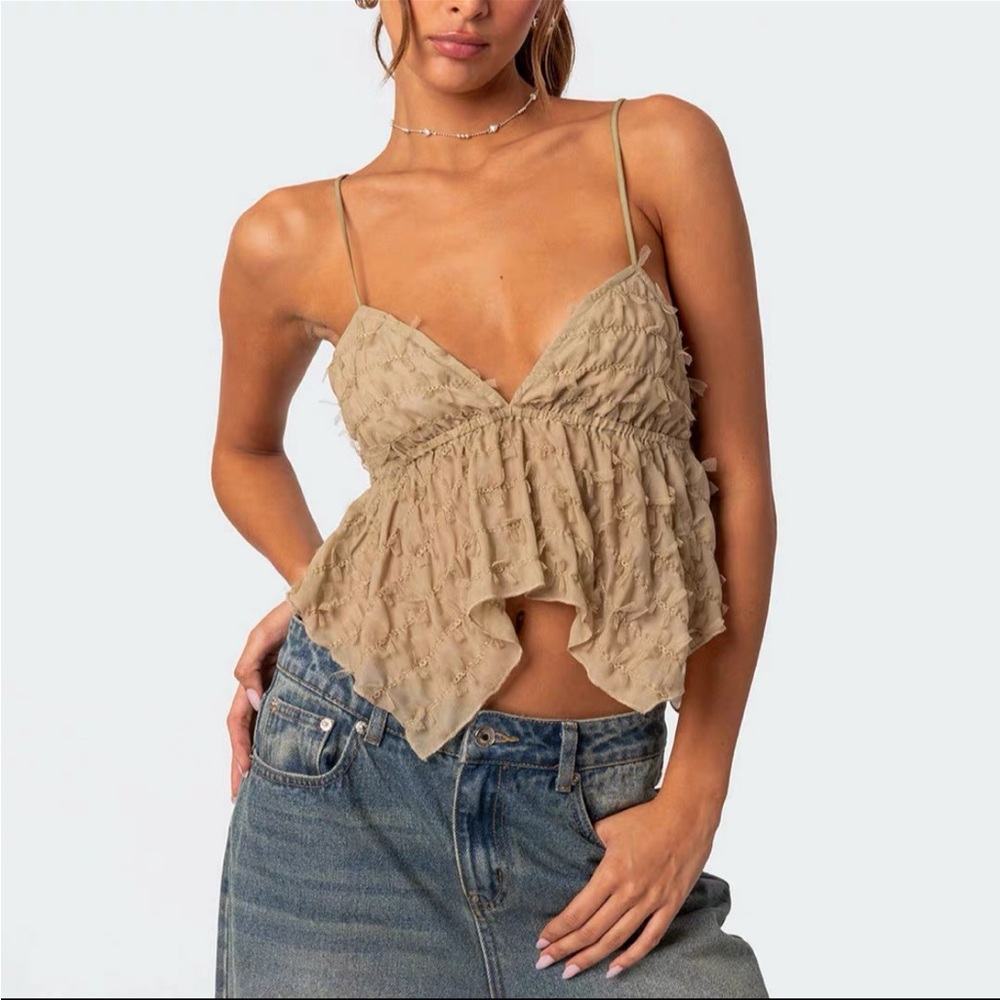 NWOT Edikted tops